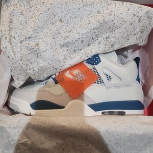 Nike White and Blue Sneakers